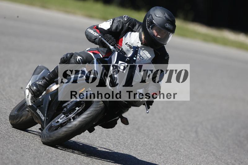 /Archiv-2025/48 25.08.2025 Cornu Master School ADR/blau-bleu/67